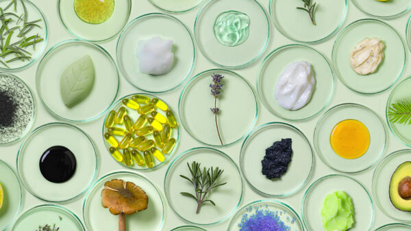 Multifunctional cosmetics